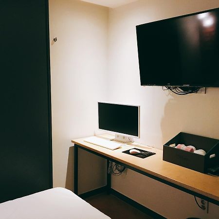 Hotel The Lazzi Donghae Bagian luar foto